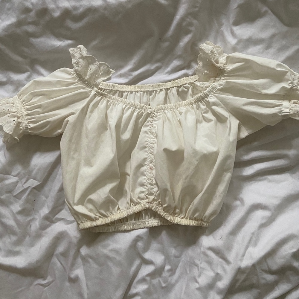 Vintage cropped eyelet top